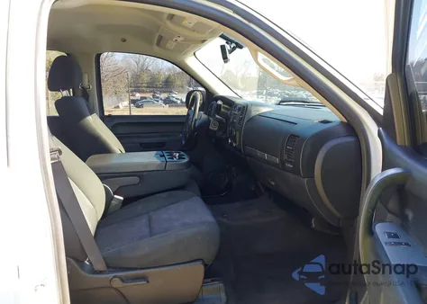 2013 Chevrolet Silverado 1500 Lt from USA, damaged, VIN 3GCPCSE06DG148035